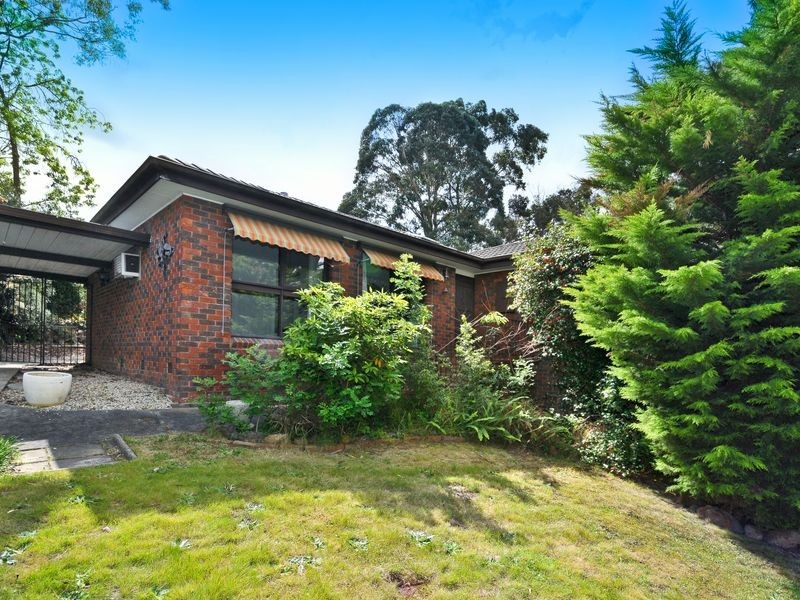 48 Avandina Crescent, Greensborough VIC 3088