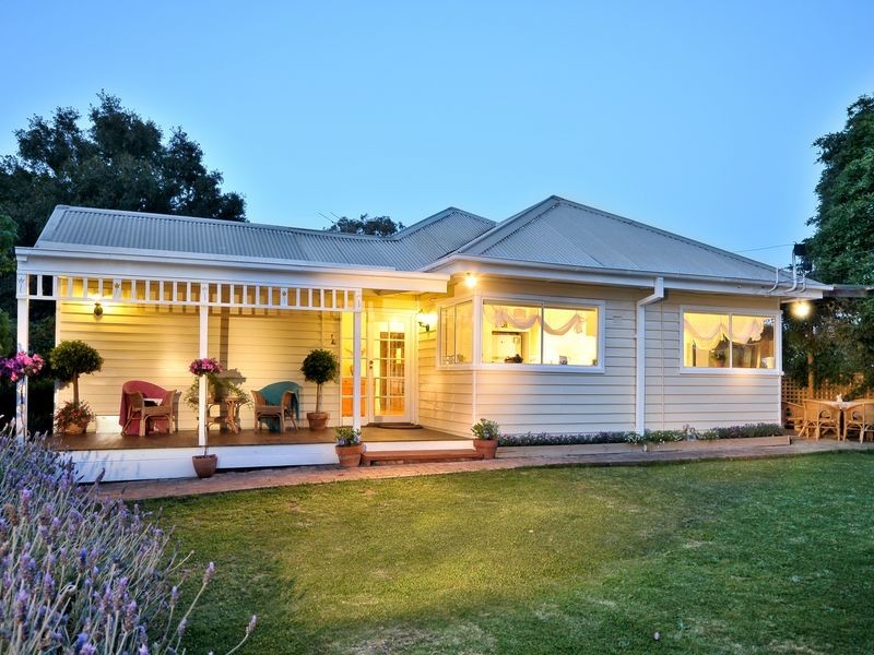 3 Glen Park Road, Eltham North VIC 3095