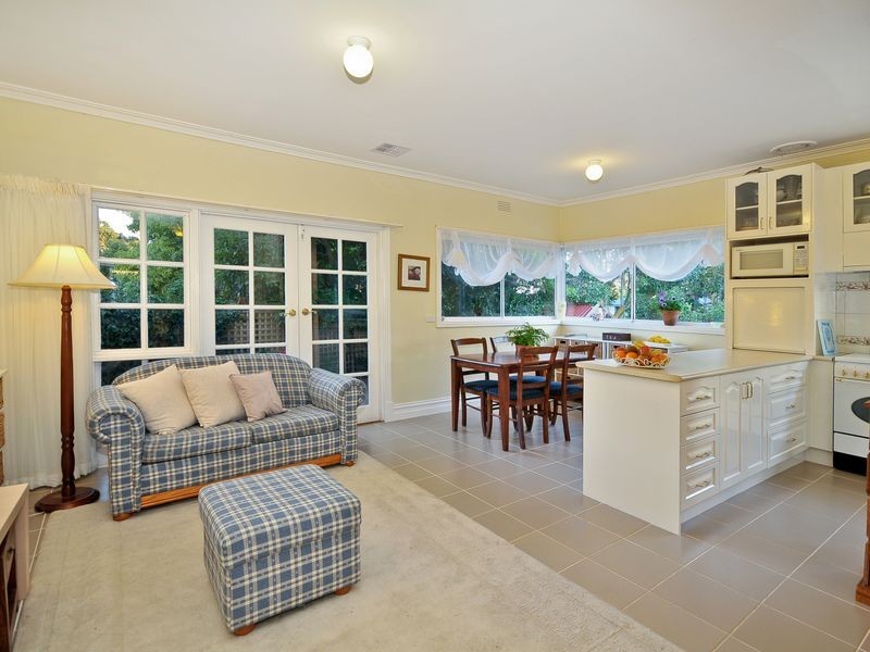 3 Glen Park Road, Eltham North VIC 3095