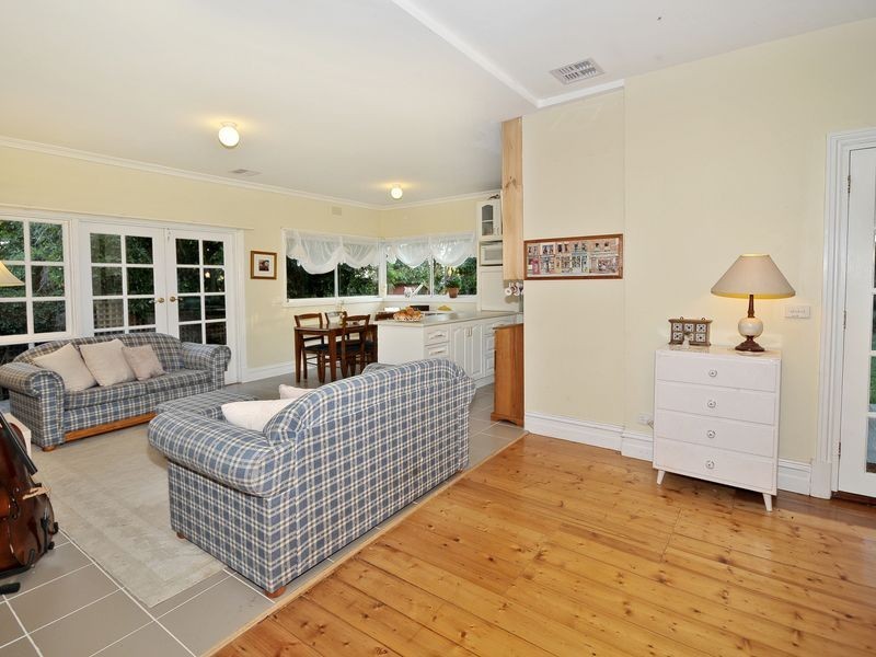 3 Glen Park Road, Eltham North VIC 3095