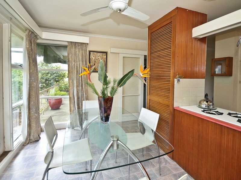 18 Madeleine Street, Doncaster VIC 3108