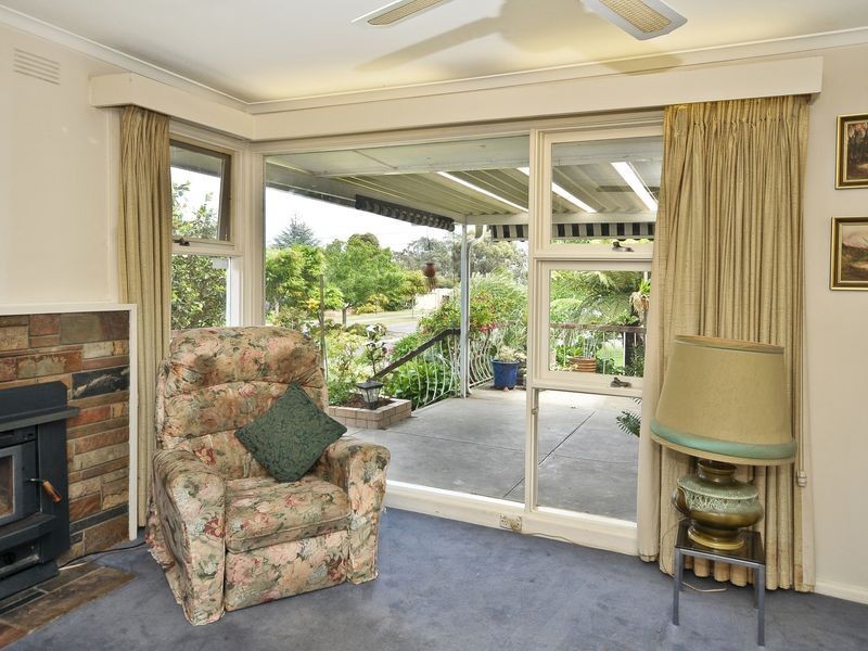 18 Madeleine Street, Doncaster VIC 3108