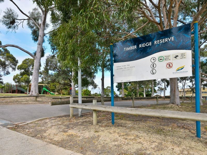 18 Madeleine Street, Doncaster VIC 3108