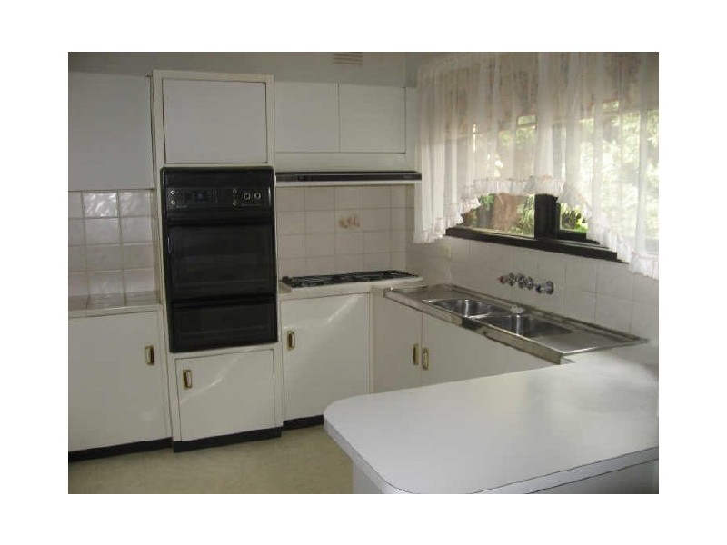 48 Avandina Crescent, Greensborough VIC 3088