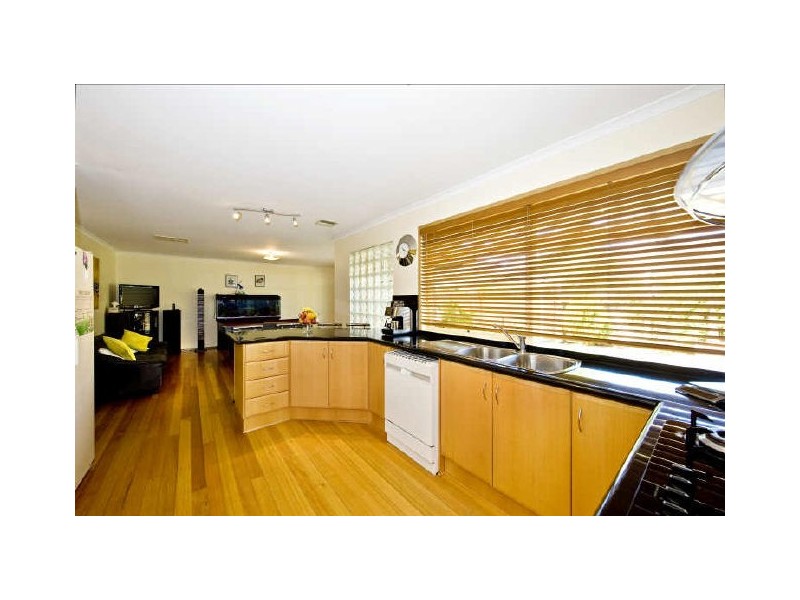 22 Sieben Close, Mill Park VIC 3082