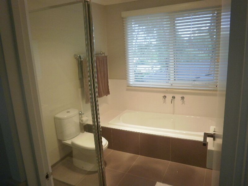 2/19 Wilson Avenue, Montmorency VIC 3094