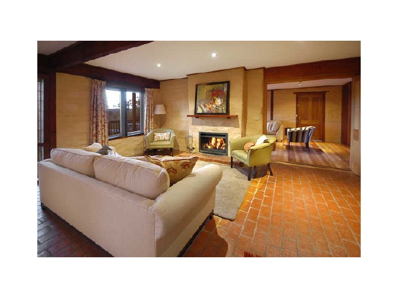 29 Kerrie Crescent, Eltham VIC 3095