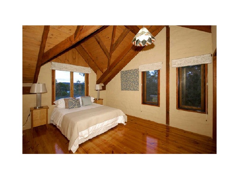 29 Kerrie Crescent, Eltham VIC 3095