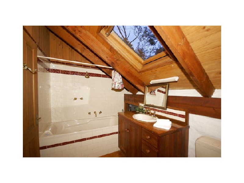 29 Kerrie Crescent, Eltham VIC 3095