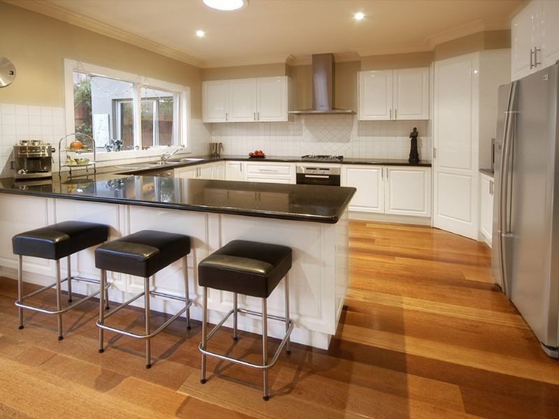 12 Thomas Street, Eltham VIC 3095