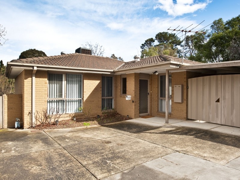 2/100 St Helena Road, Briar Hill VIC 3088
