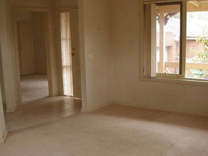 2/24 Wilson Avenue, Montmorency VIC 3094