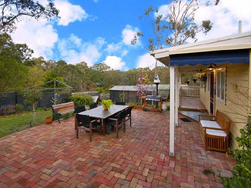 10 Wattletree Road, Hurstbridge VIC 3099