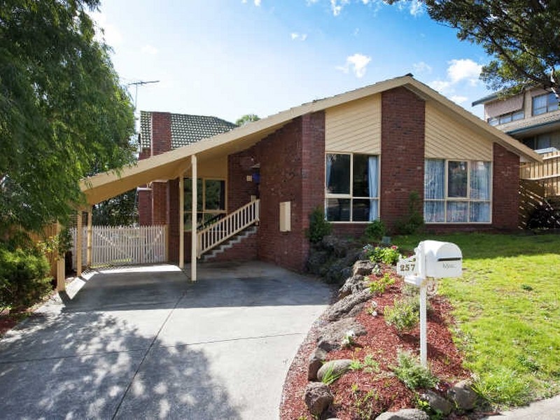 257 Plenty River Drive, Greensborough VIC 3088