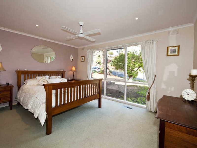 257 Plenty River Drive, Greensborough VIC 3088