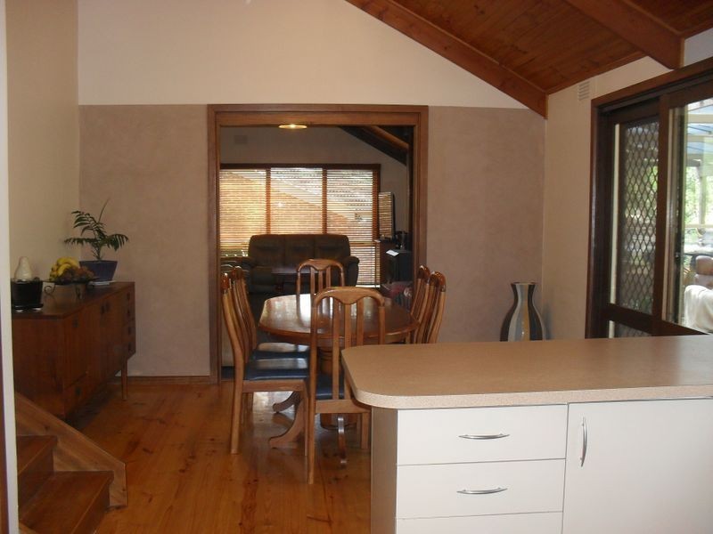 1 Carlyle Close, Hurstbridge VIC 3099