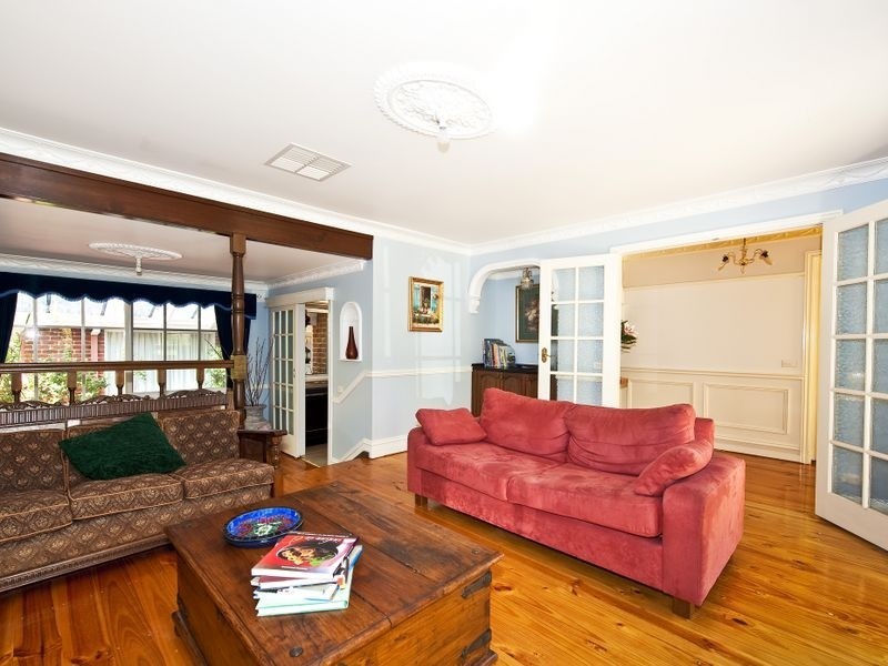 4 Glencairn Court, Eltham VIC 3095