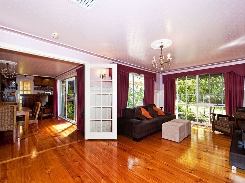 4 Glencairn Court, Eltham VIC 3095