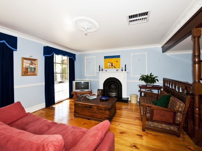 4 Glencairn Court, Eltham VIC 3095