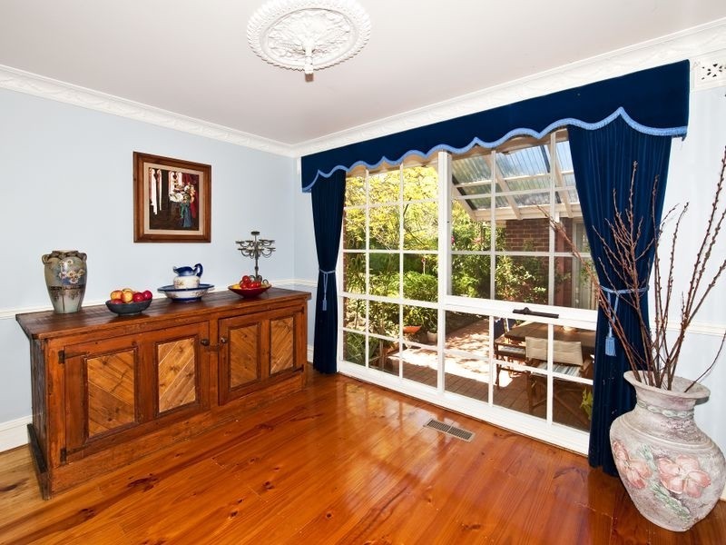 4 Glencairn Court, Eltham VIC 3095