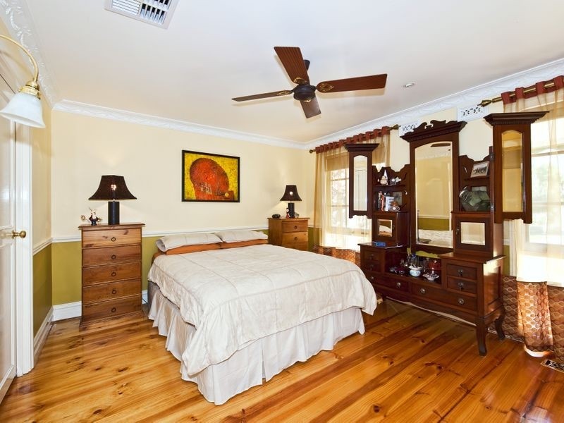 4 Glencairn Court, Eltham VIC 3095