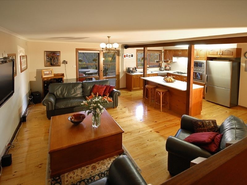 84 Frank Street, Eltham VIC 3095