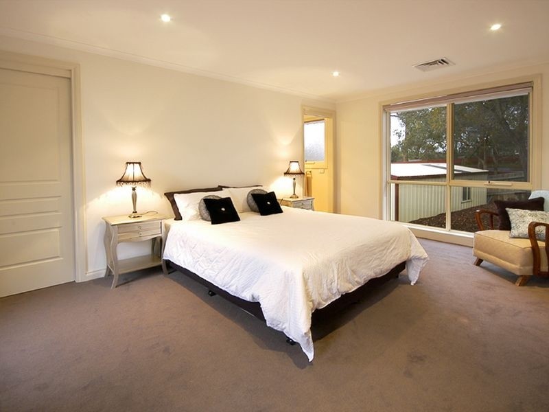 6 Foster Road, Eltham VIC 3095