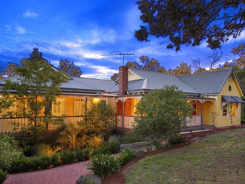42 Wombat Drive, Eltham VIC 3095