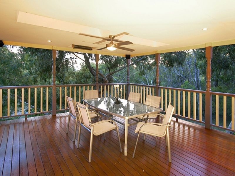 42 Wombat Drive, Eltham VIC 3095