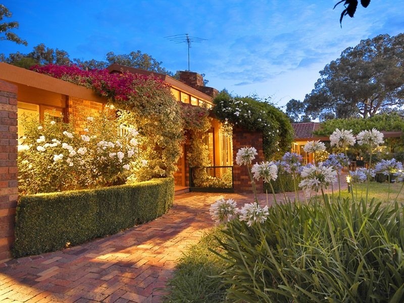 23 Lorimer Road, Wattle Glen VIC 3096