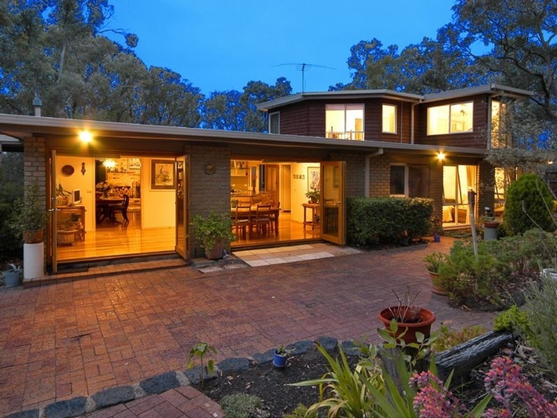 163 Ryans Road, Eltham VIC 3095
