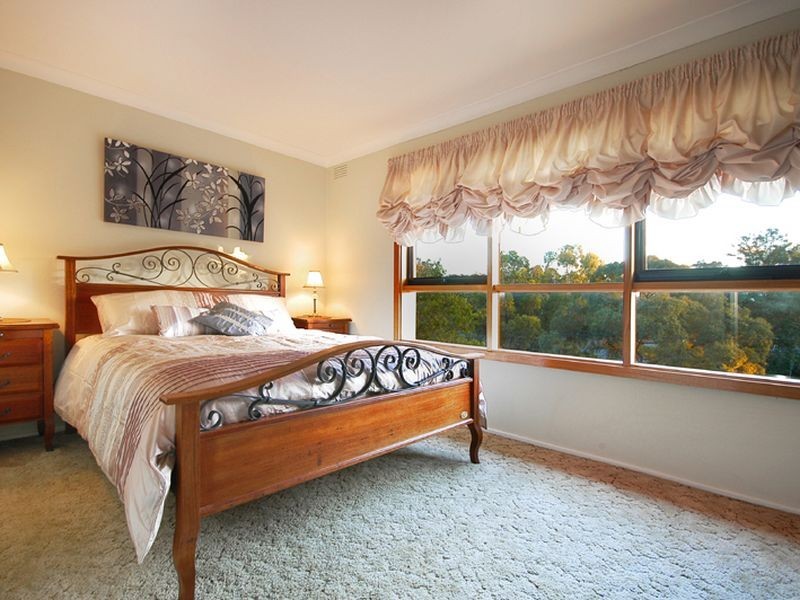 2 Stone Street, Diamond Creek VIC 3089