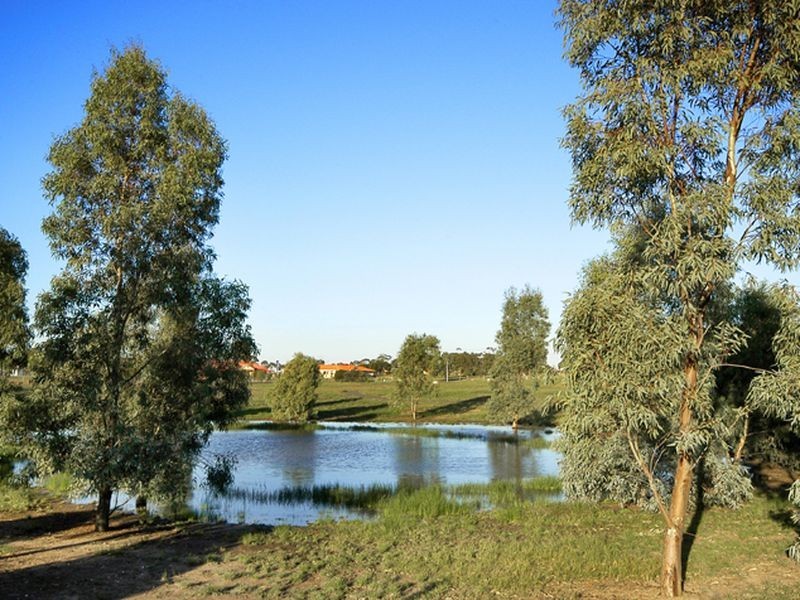 8 Hammond Circuit, Bacchus Marsh VIC 3340