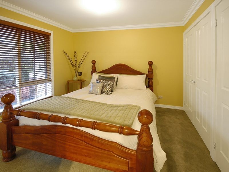 13b Kincumber Drive, Croydon VIC 3136