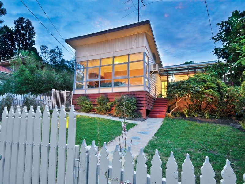 1/3 Souter Street, Eltham VIC 3095