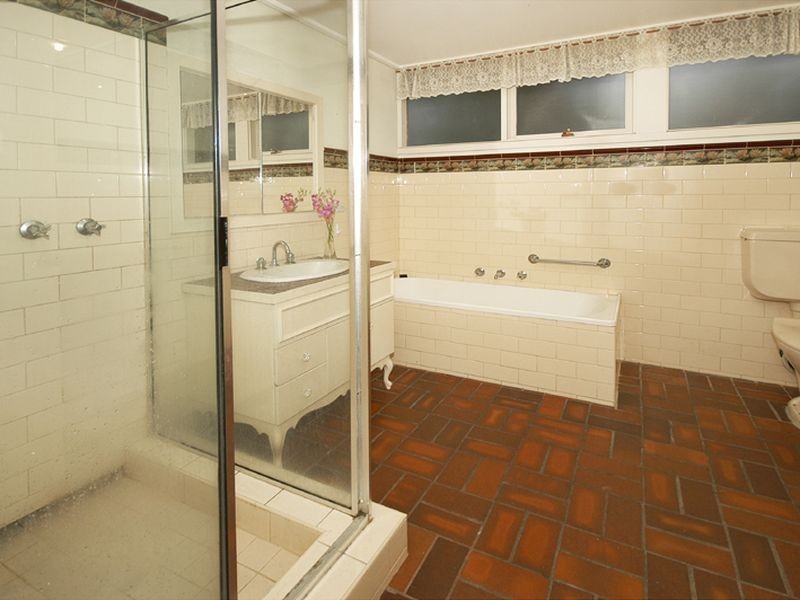 1356 Main Road, Eltham VIC 3095