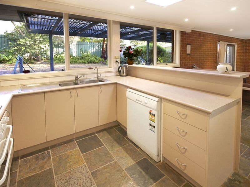 1356 Main Road, Eltham VIC 3095