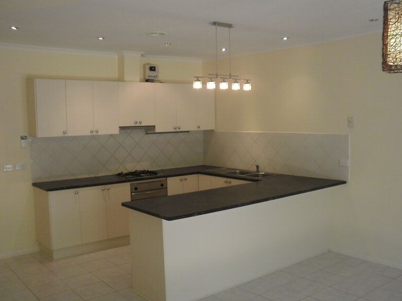 1/68 Sherbourne Road, Montmorency VIC 3094