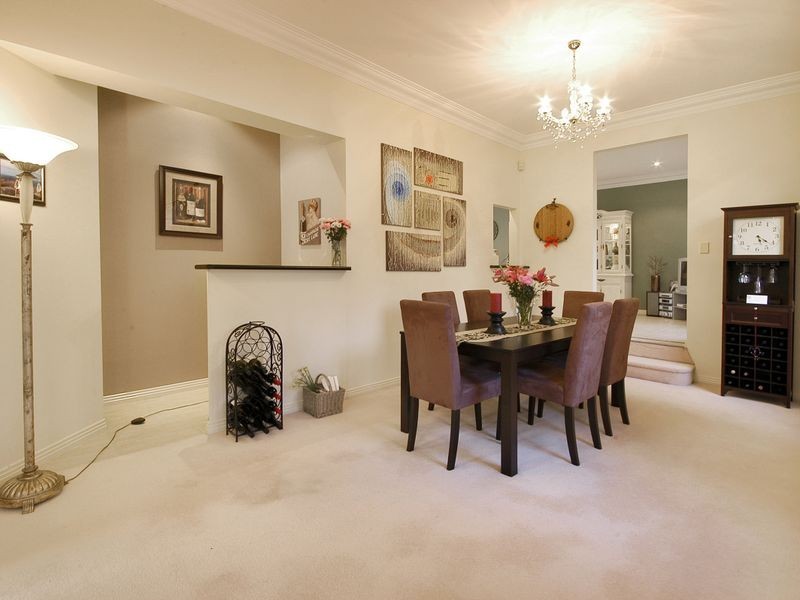 2 Oakhurst Avenue, Heidelberg VIC 3084