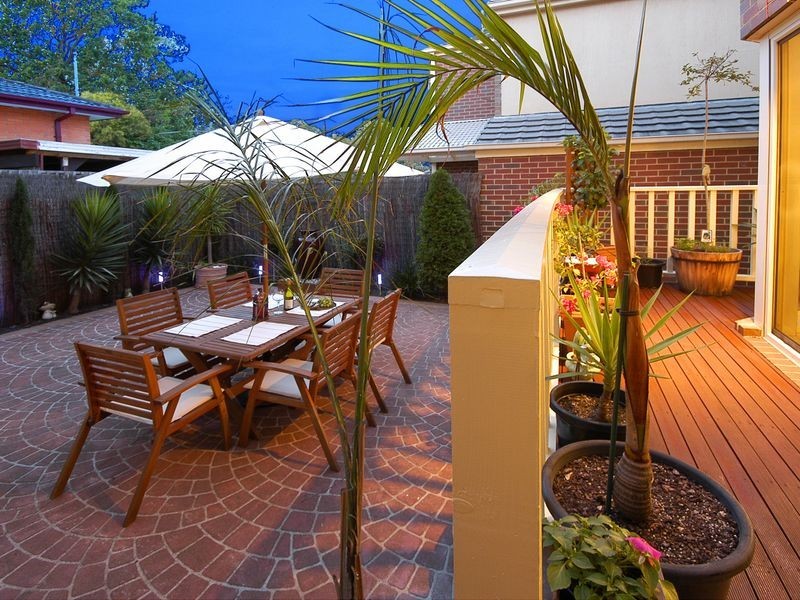 2 Oakhurst Avenue, Heidelberg VIC 3084