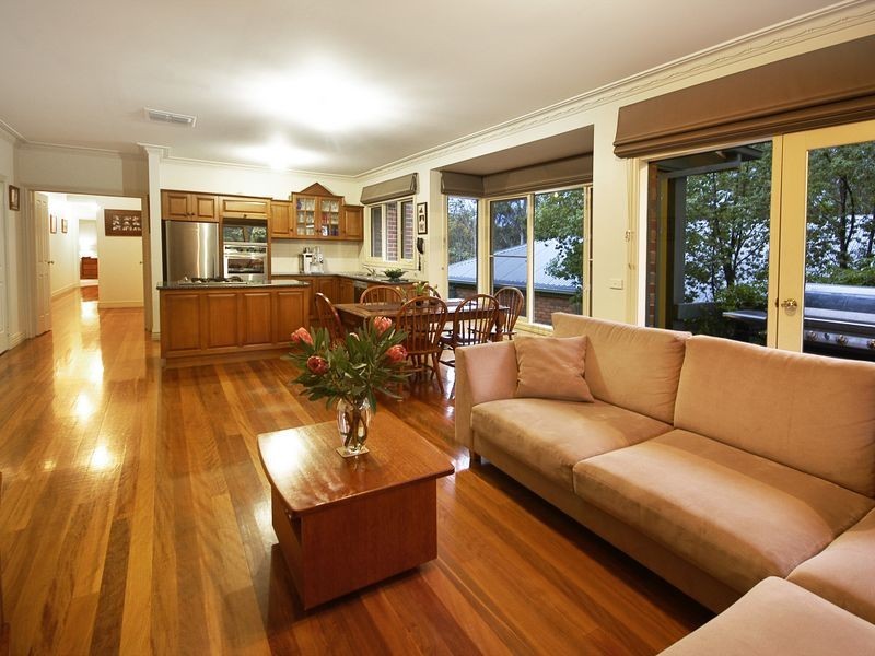 27 Teal Lane, Briar Hill VIC 3088