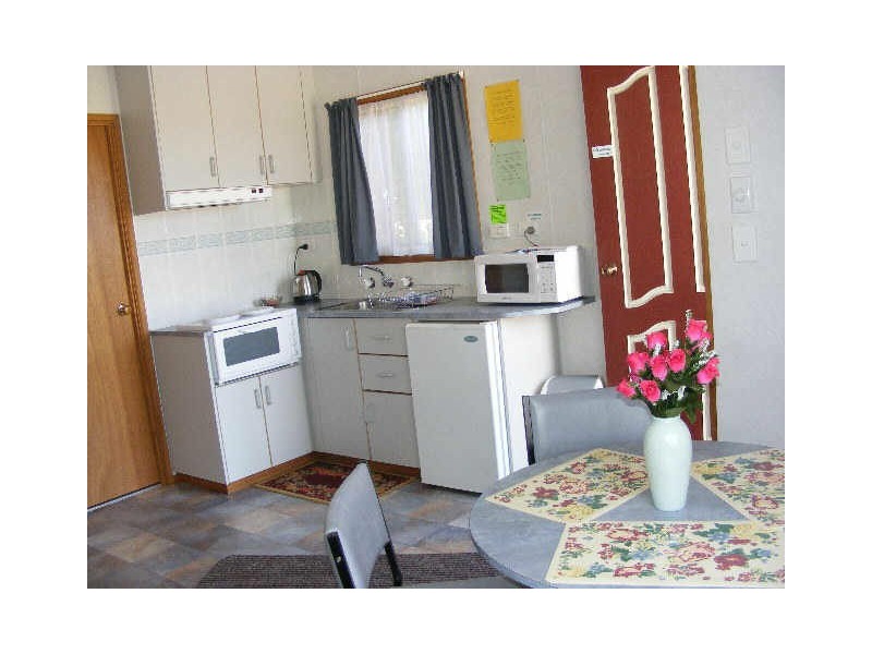 Colac Caravan Park, Colac VIC 3250