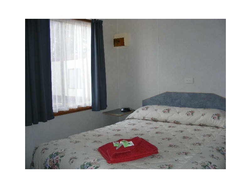 Colac Caravan Park, Colac VIC 3250