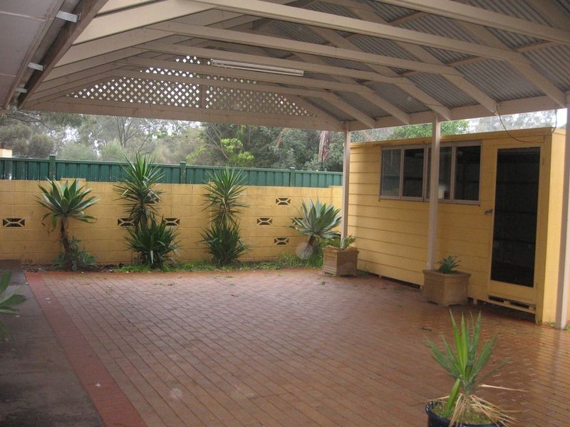 2 Kelly Road, Valley View SA 5093