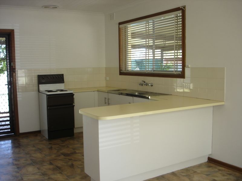 6 Jade Street, Hope Valley SA 5090