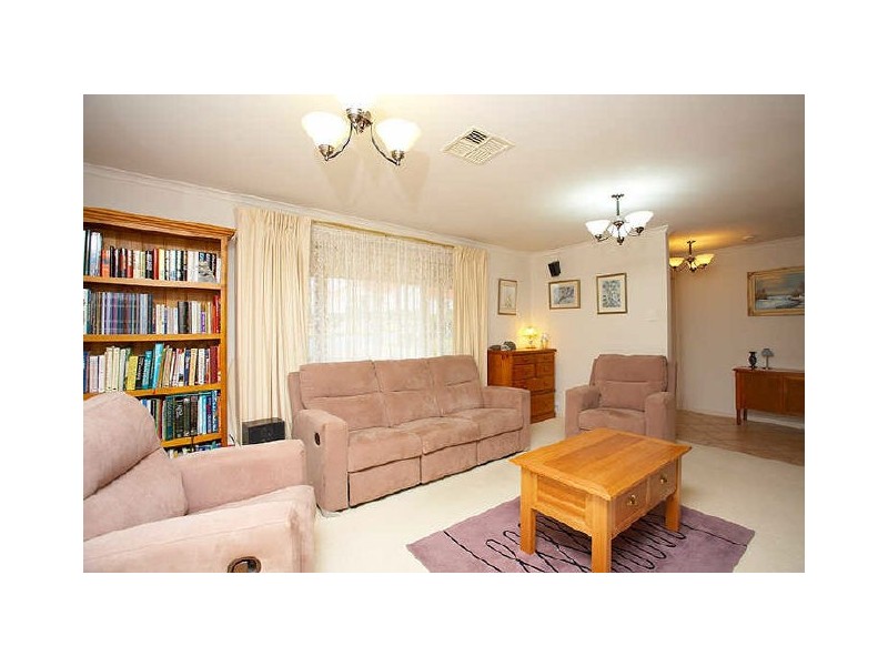 7 Portsmouth Pde, Gulfview Heights SA 5096