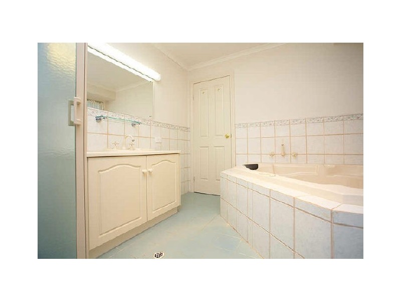 7 Portsmouth Pde, Gulfview Heights SA 5096