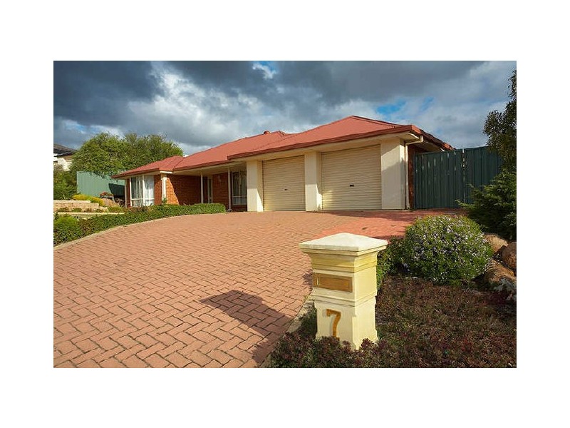 7 Portsmouth Pde, Gulfview Heights SA 5096