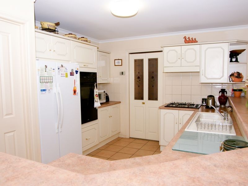 9 Seville Place, Golden Grove SA 5125