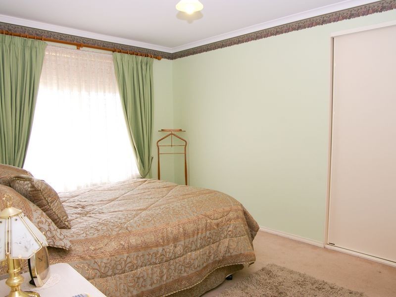 9 Seville Place, Golden Grove SA 5125